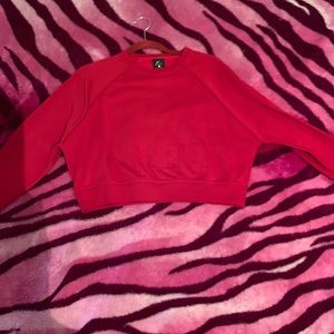 nike crop top long sleeve